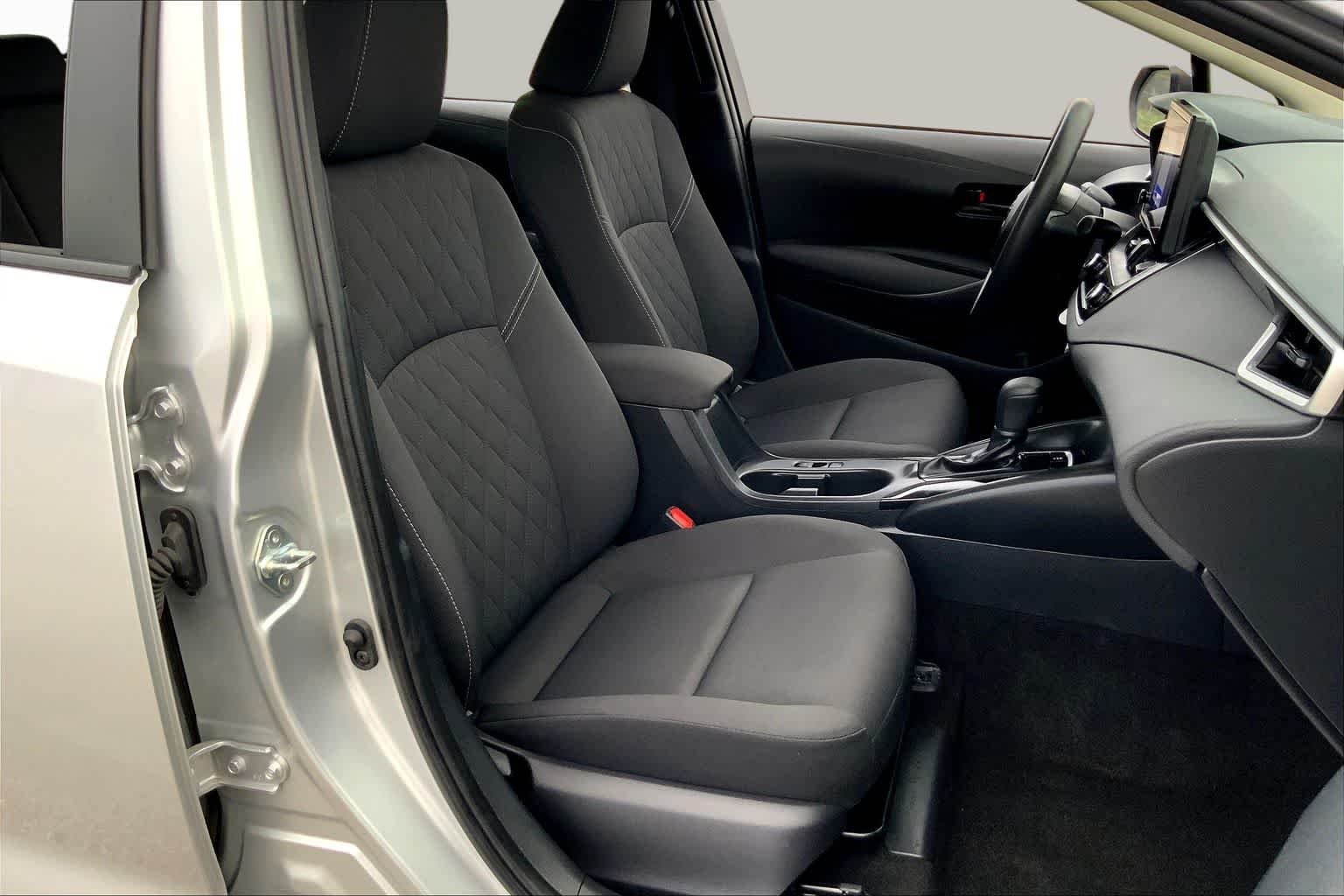 Used 2023 Classic Silver Metallic Toyota LE image 9