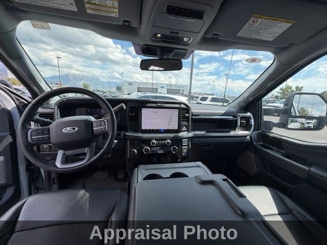 Used 2025 Avalanche Ford LARIAT image 29