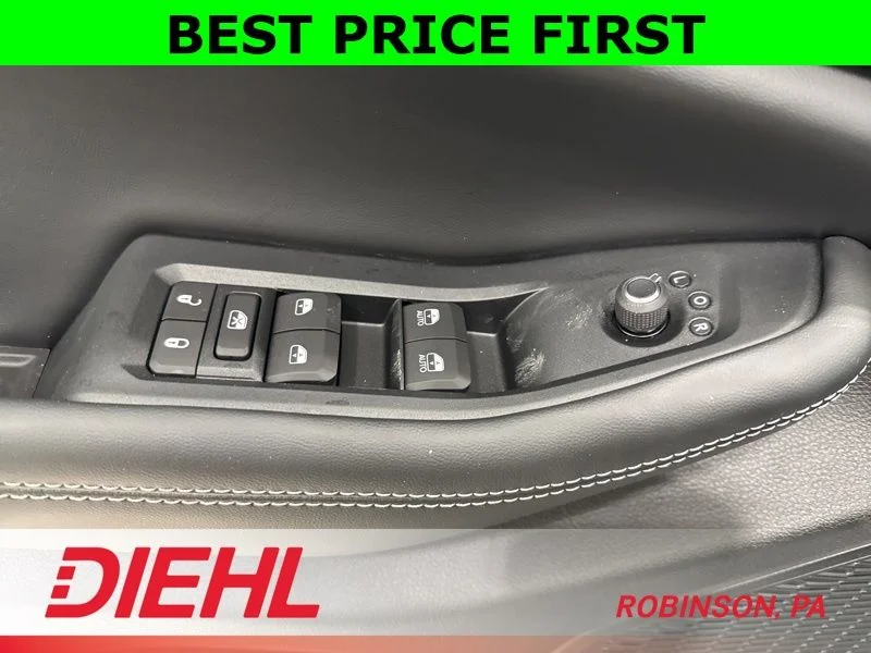 New 2026 Silver Zynith Exterior Paint Jeep Laredo image 22