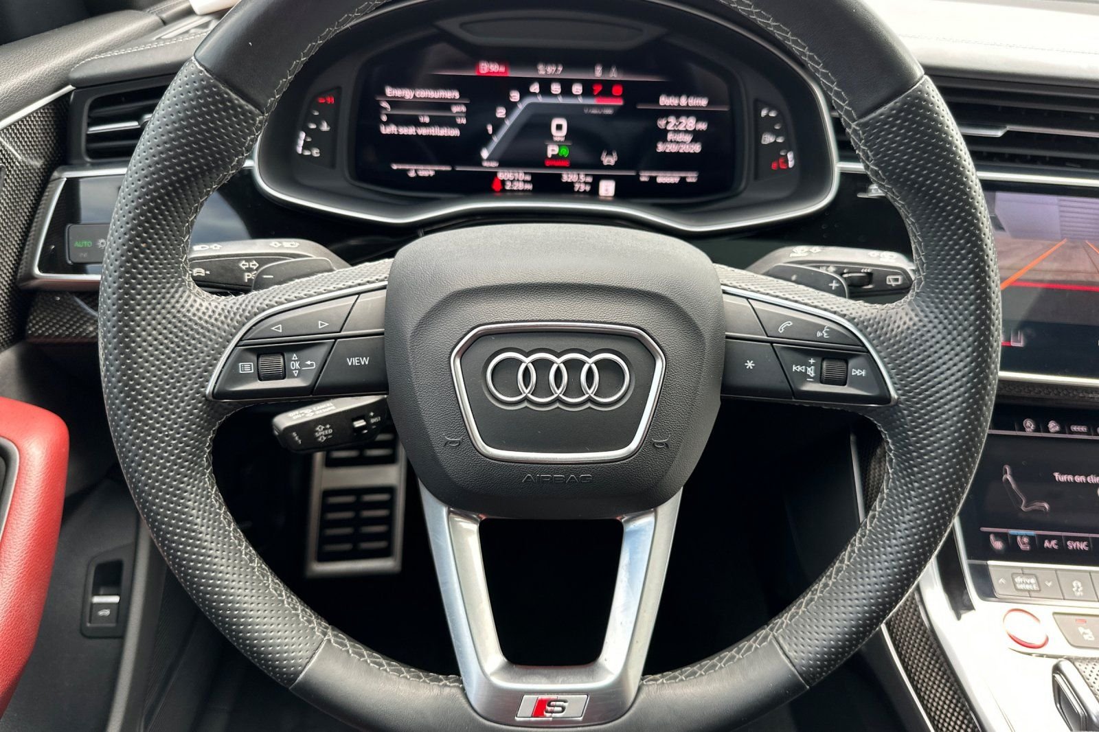 Used 2021 White Audi 4.0T Premium Plus image 27