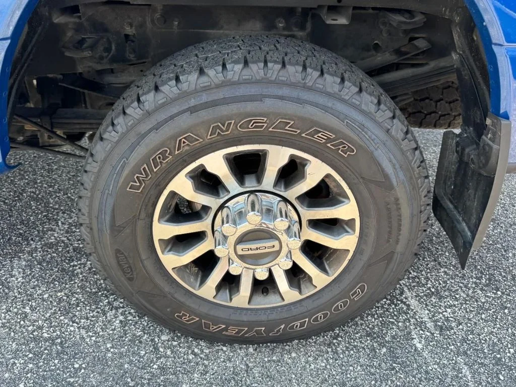 Used 2022 Antimatter Blue Metallic Ford  image 6