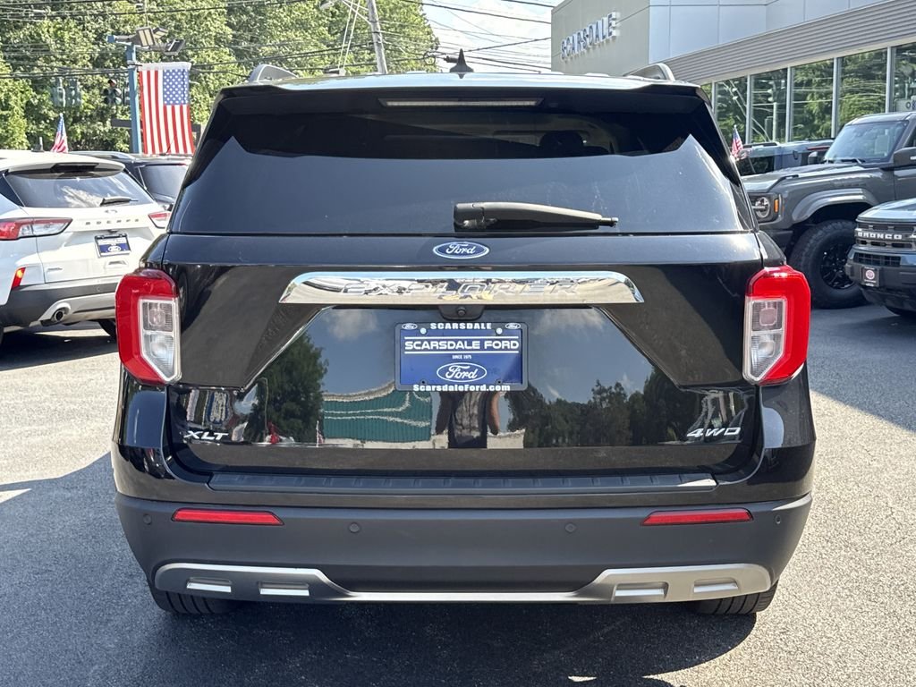 Used 2023 Black Ford XLT image 5