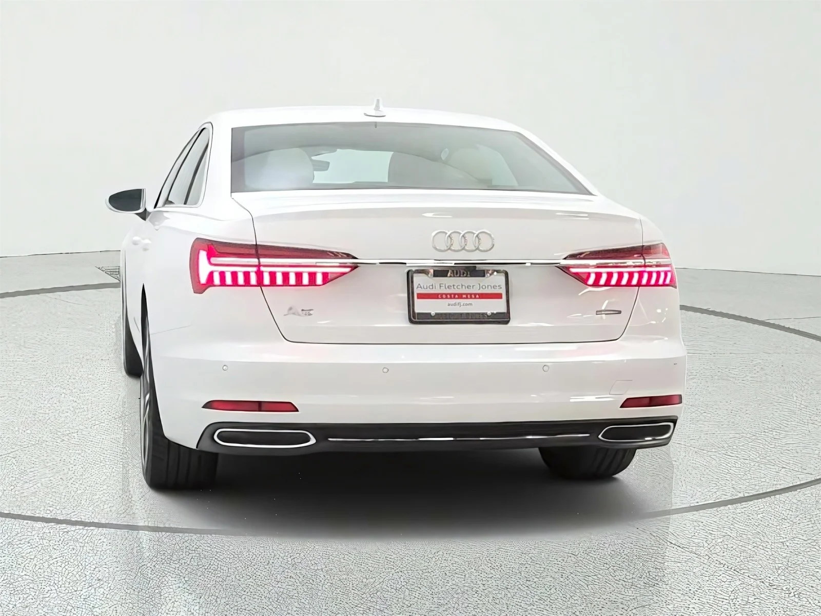 Used 2023 Ibis White Audi Premium image 6