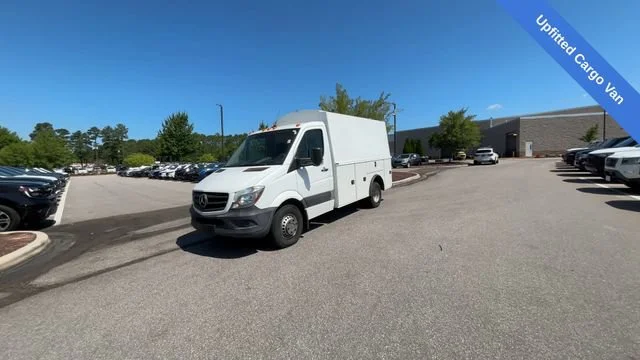 Used 2018 White Mercedes-Benz NA image 1
