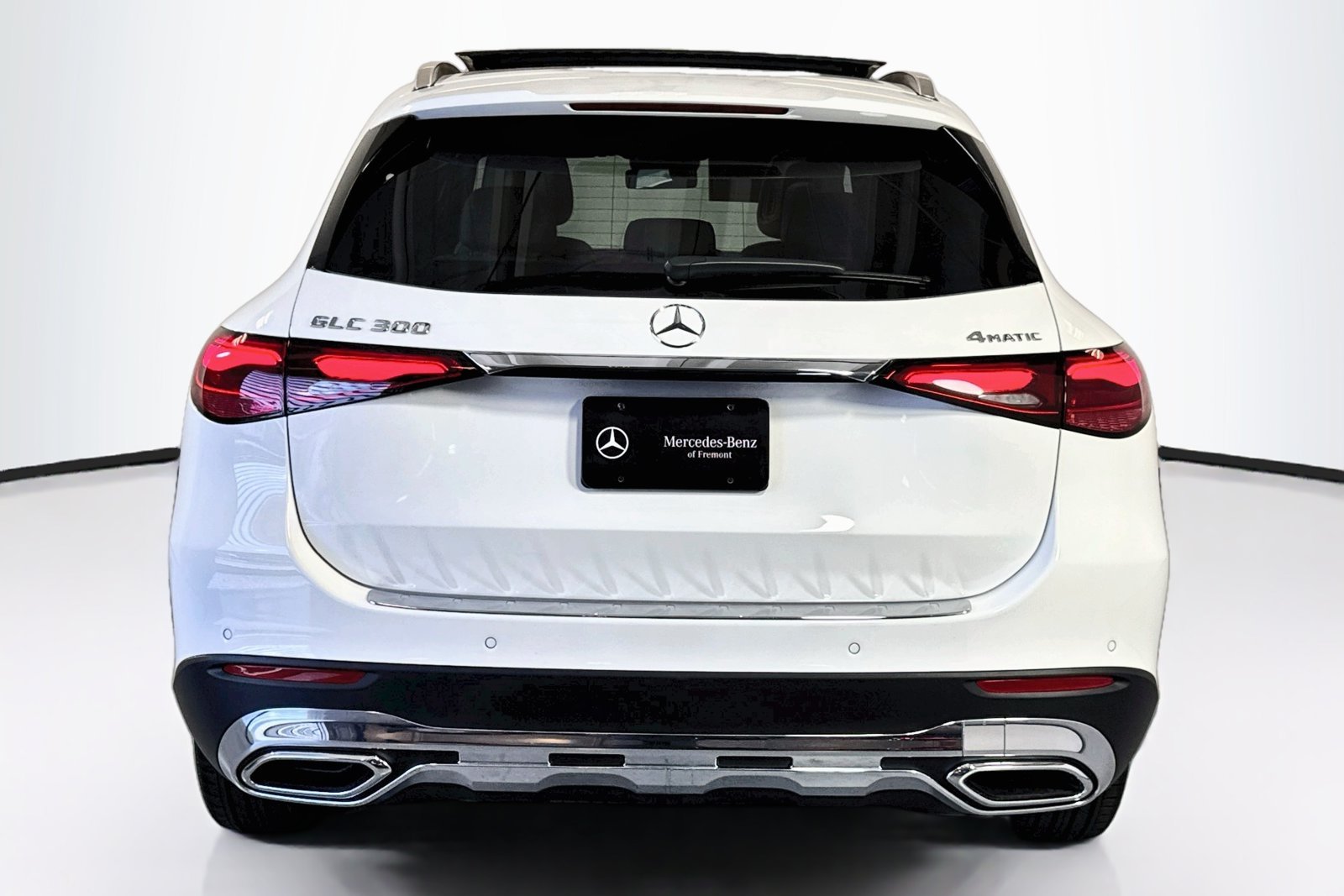 New 2026 Polar White Mercedes-Benz GLC 300 image 6