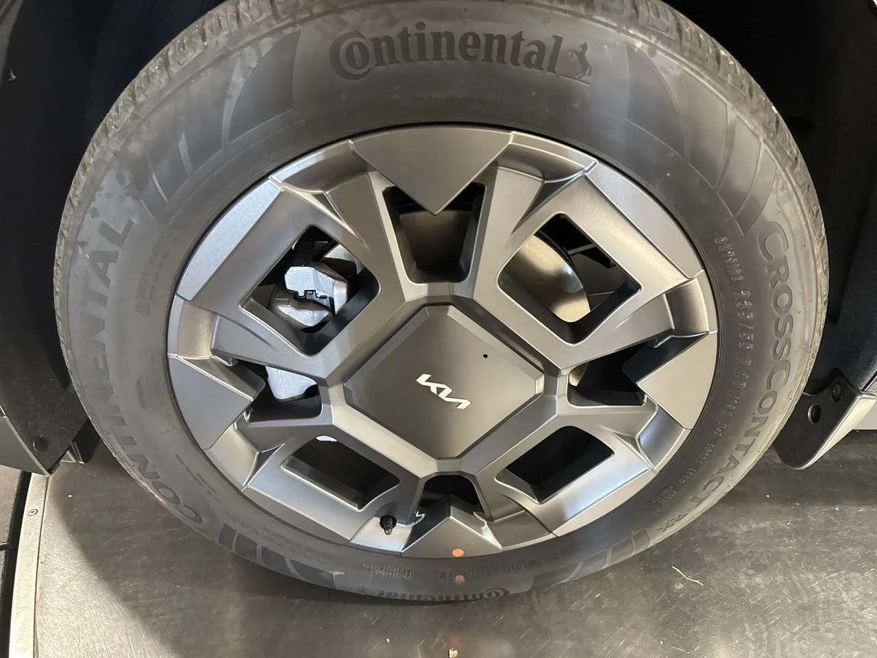 New 2026 Aurora Black Kia EX image 10