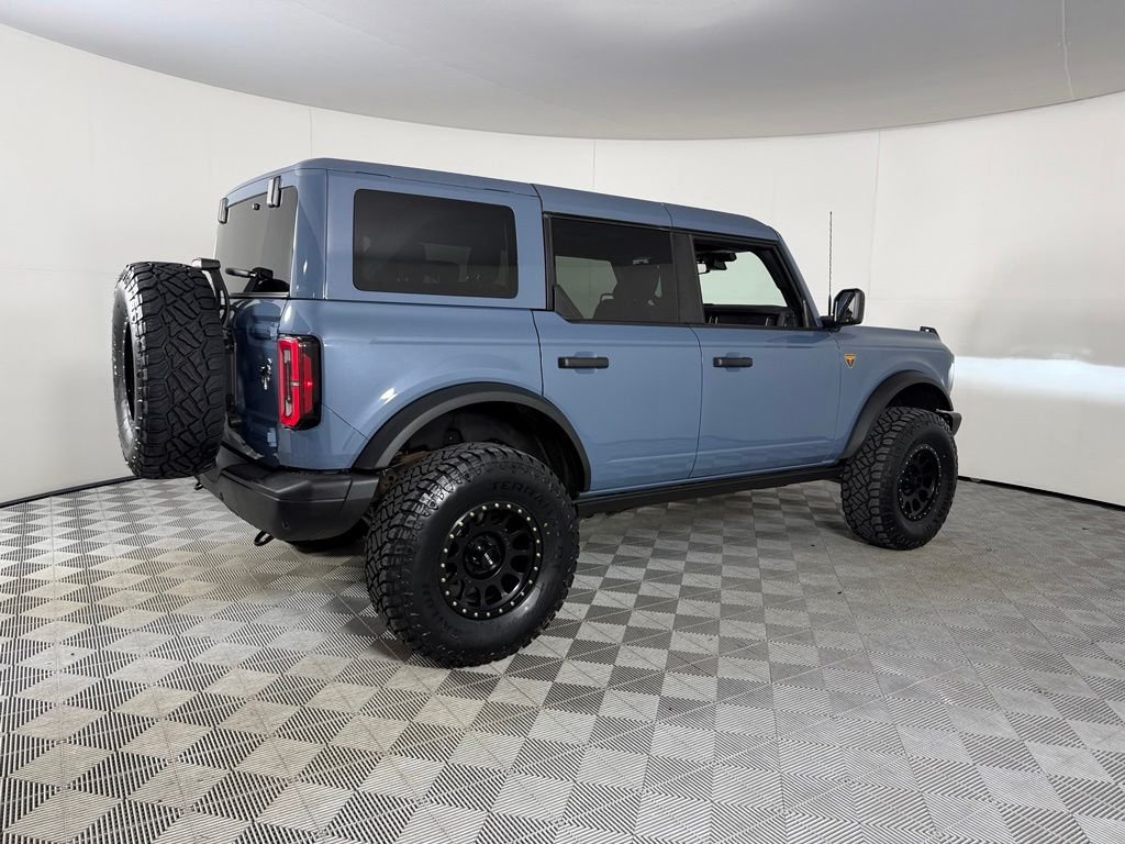Used 2025 Gray Ford Badlands image 7