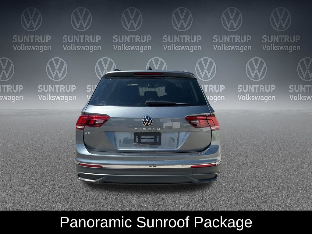 Used 2024 Gray Volkswagen 2.0T SE image 5