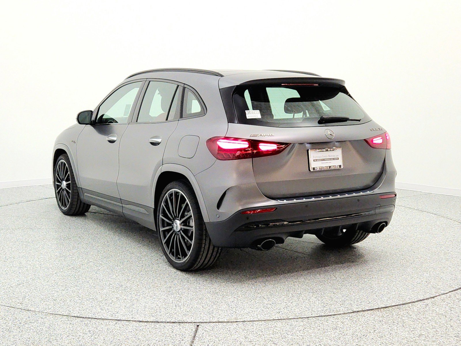 New 2026 MANUFAKTUR Mountain Grey Magno Mercedes-Benz AMG® GLA 35 4MATIC SUV image 28