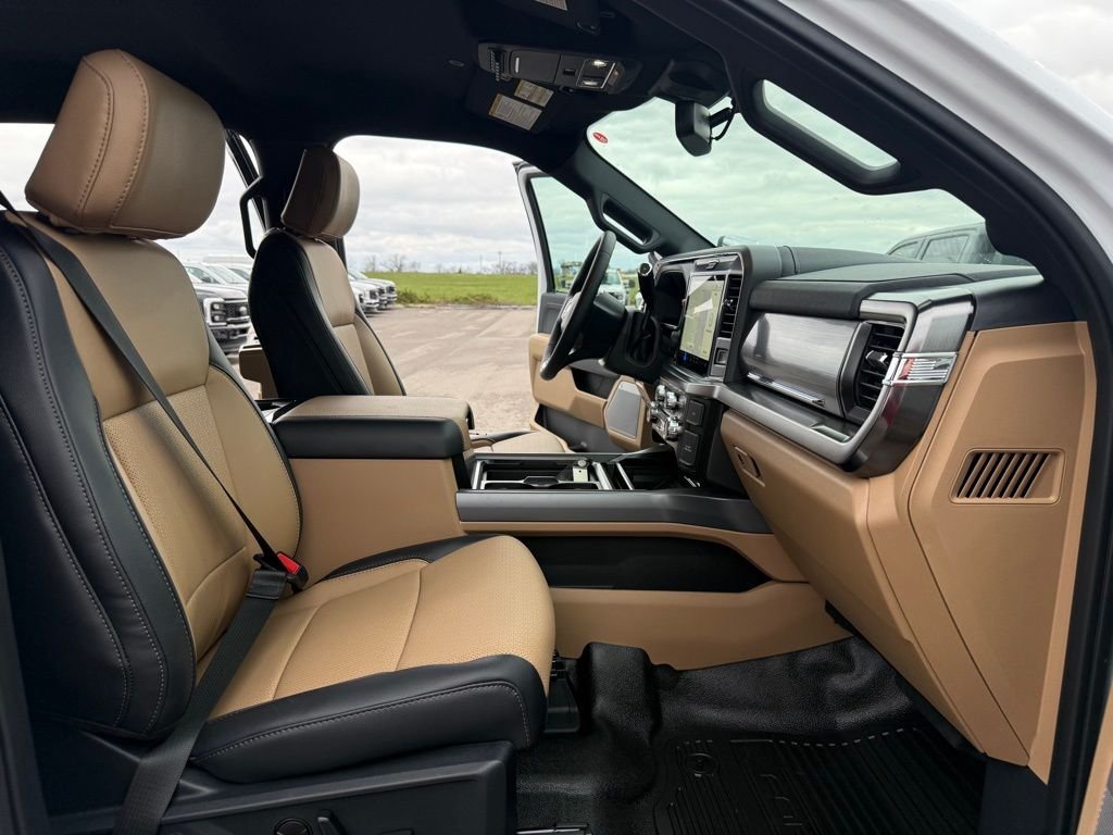 New 2026 Oxford White Ford F-250® Lariat® image 14