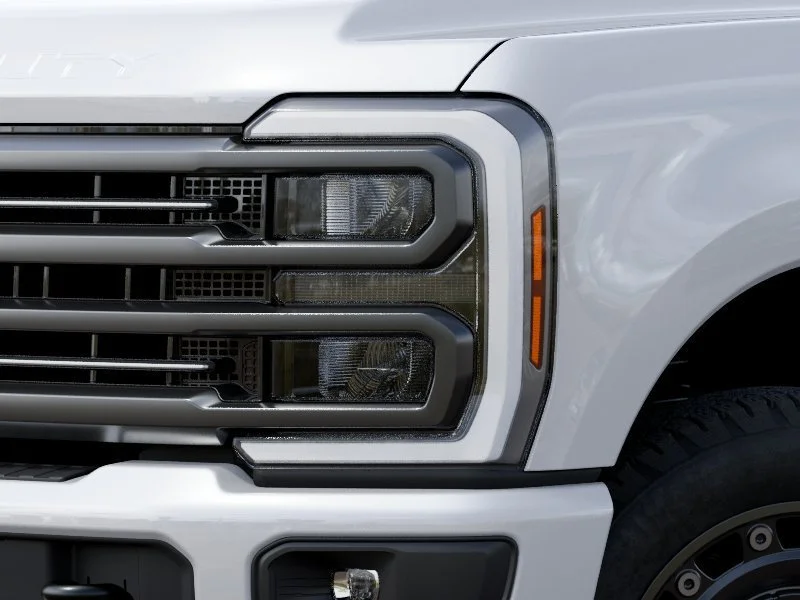 New 2027 Oxford White Ford XLT image 18