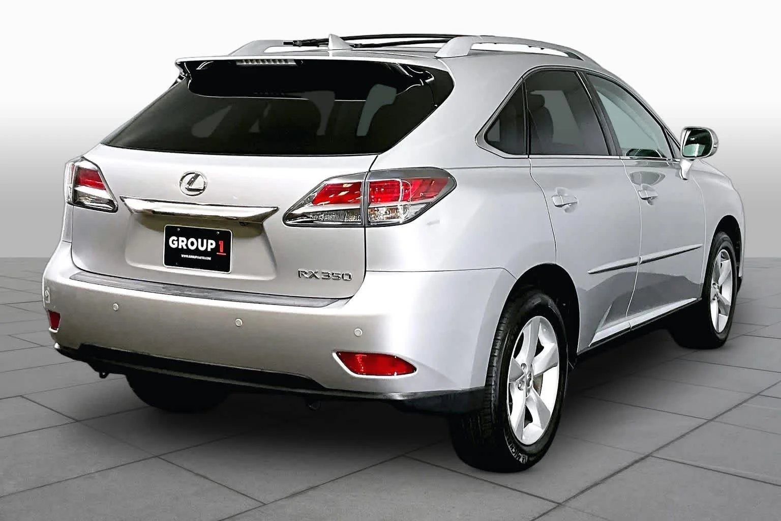 Used 2015 Silver Lining Metallic Lexus  image 13