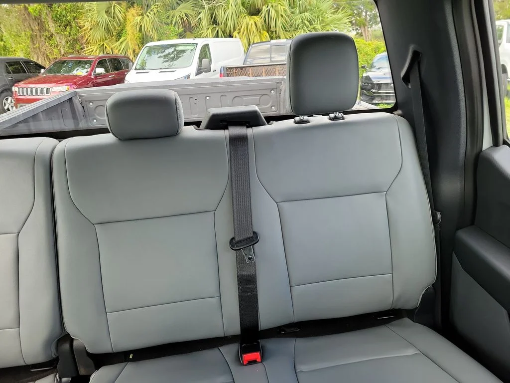 Used 2022 Oxford White Ford XL image 16
