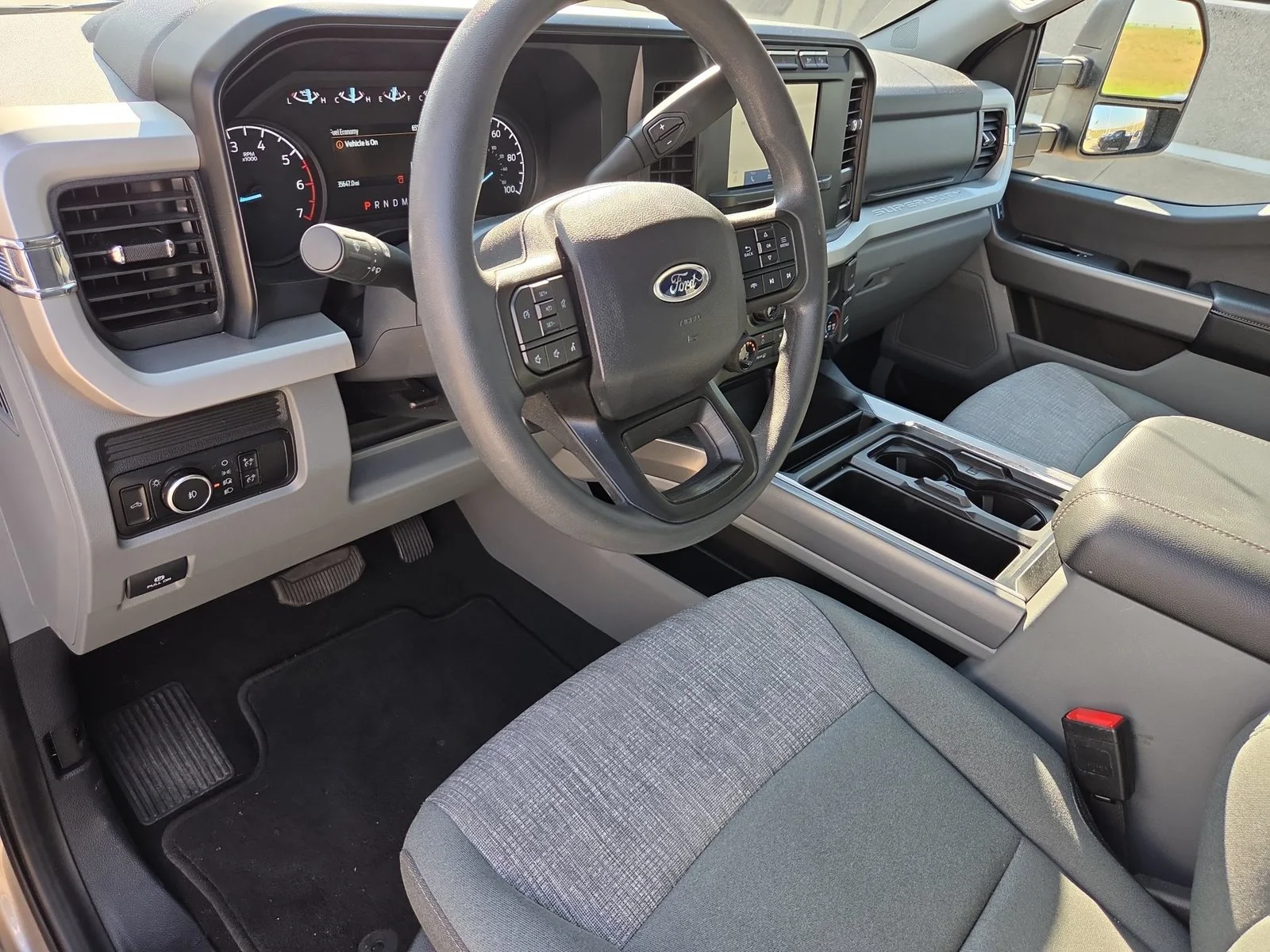 Used 2024 Silver Ford XLT image 10
