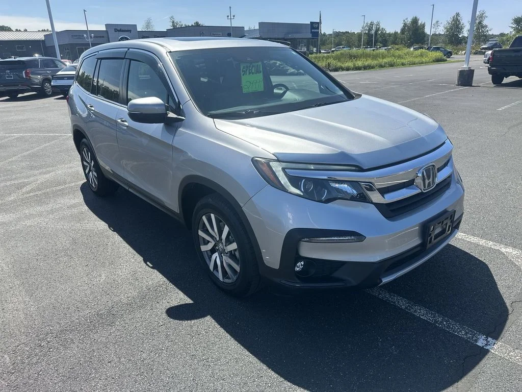 Used 2019  Honda EX-L image 2