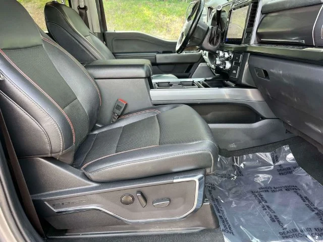 Used 2023 Gray Metallic Ford Lariat image 27
