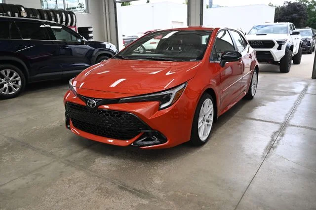 2026 Toyota Corolla Hatchback FX - Photo 9