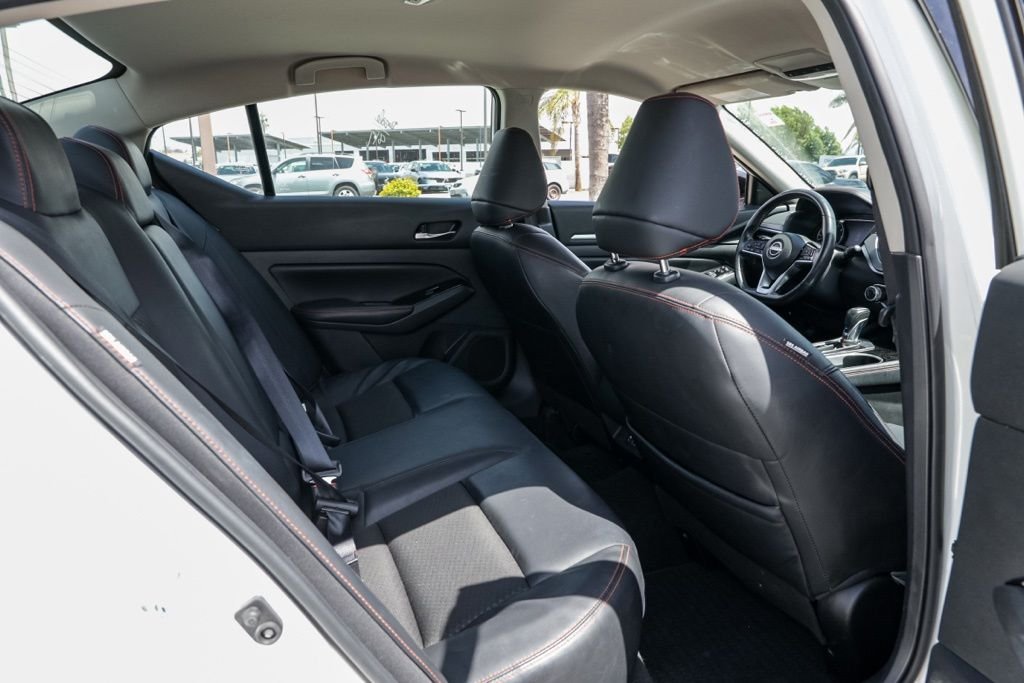Used 2024 White Nissan 2.5 SR image 23