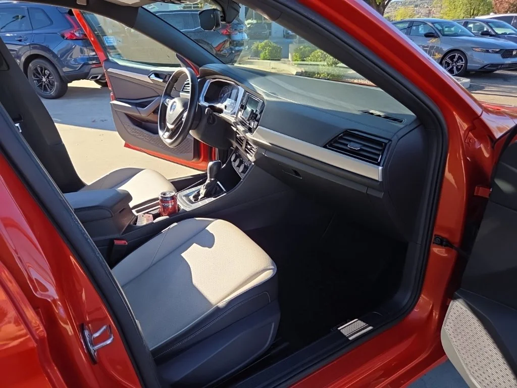 Used 2019 Orange Volkswagen R-Line image 26