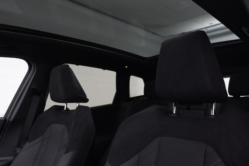 New 2026 Black Sapphire Metallic BMW 30 xDrive image 13
