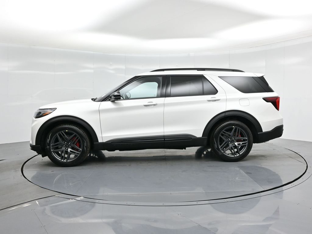 New 2025 Star White Metallic Tri-Coat Ford ST image 35