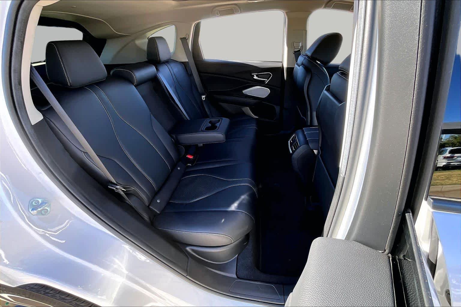 Used 2025 Platinum White Pearl Acura w/Technology Package image 20