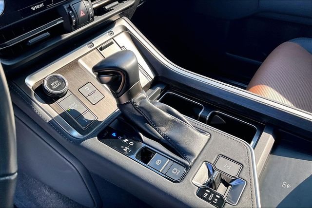 Used 2024 Blue Lexus 550 Luxury image 15