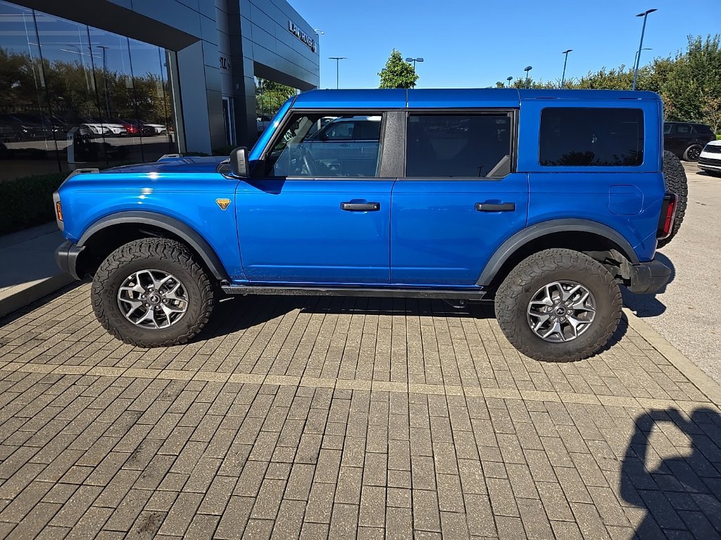 Used 2025 Blue Metallic Ford Badlands image 8