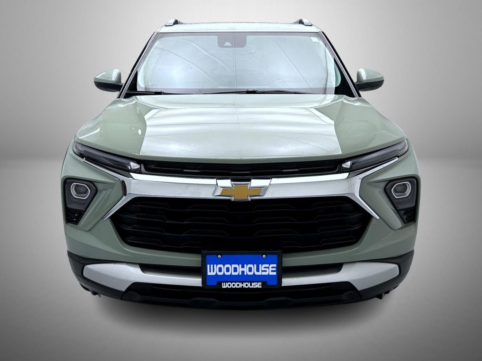 Used 2025 Green Chevrolet LT image 2