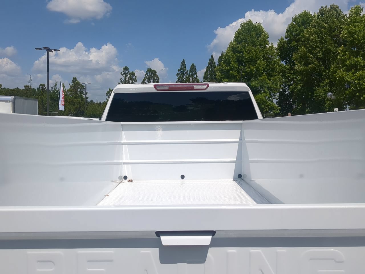 New 2026 Summit White GMC Pro image 24