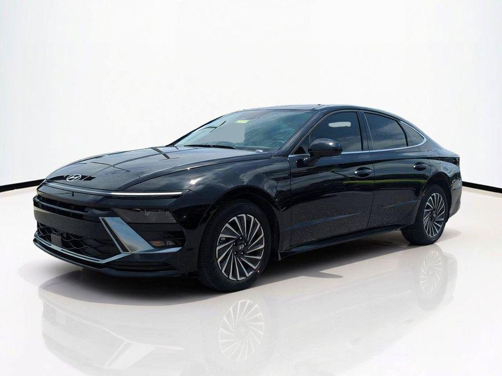 New 2026 Black Hyundai SEL image 9