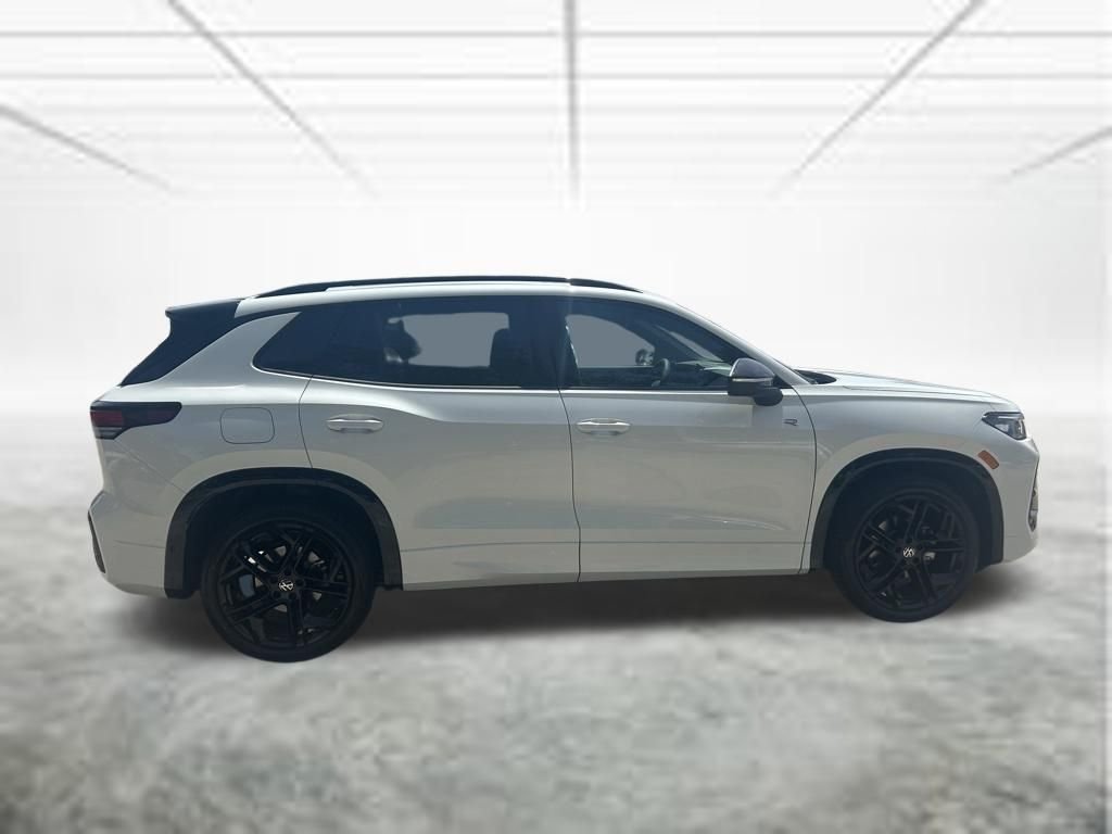 New 2026 White/off-white Volkswagen SE R-Line Black image 7