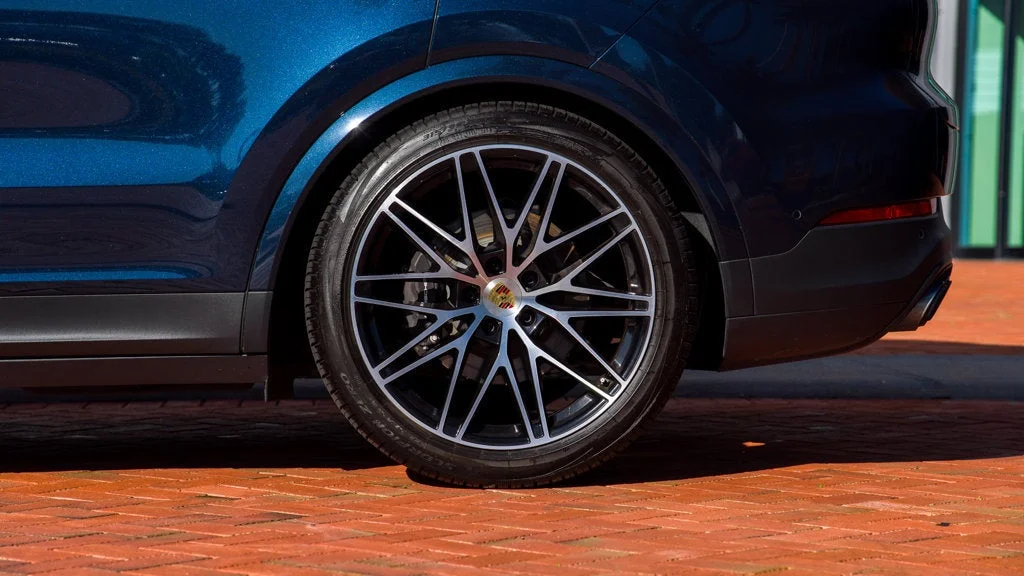 Used 2024 Algarve Blue Metallic Porsche Base image 3