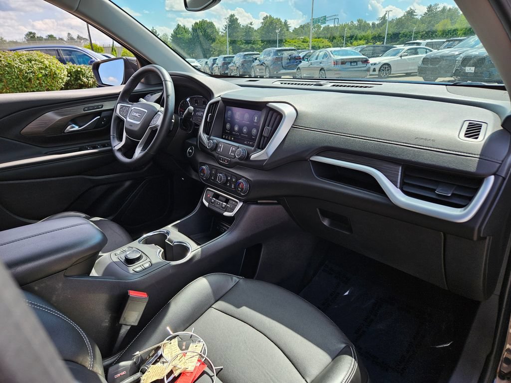 2024 GMC Terrain SLT - Photo 12