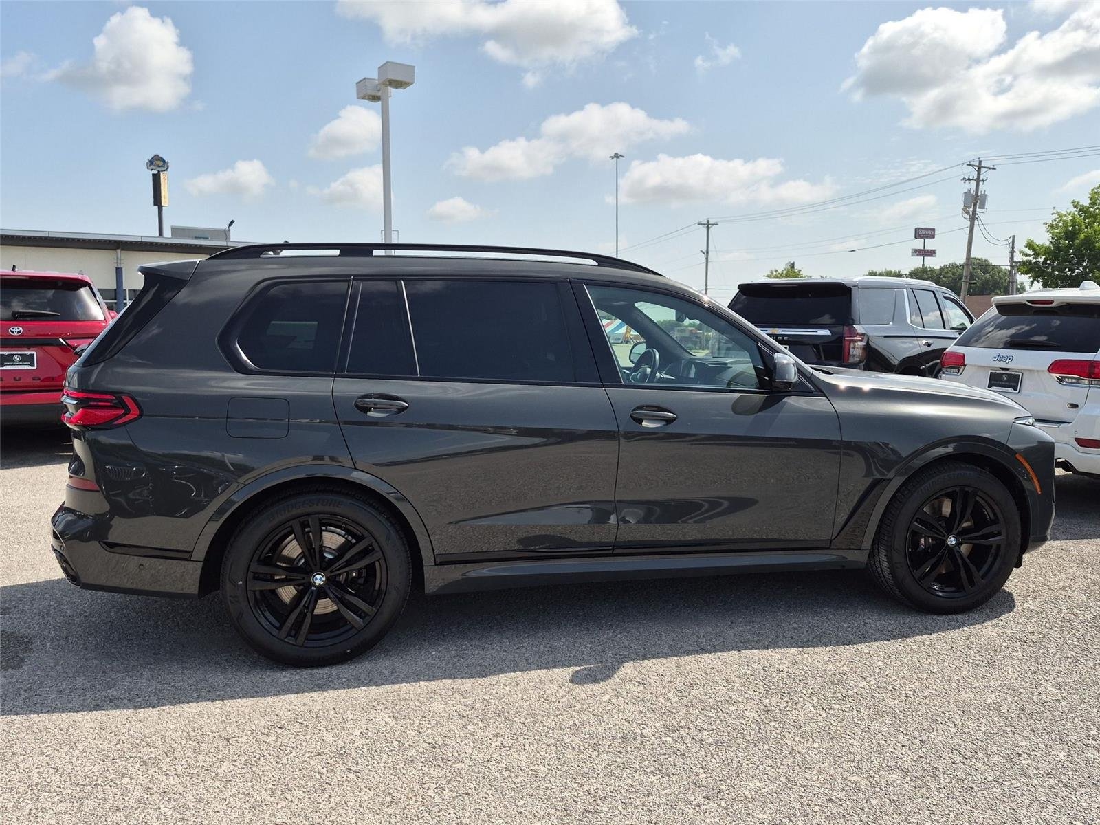 Used 2023 Dravit Grey Metallic BMW xDrive40i image 6