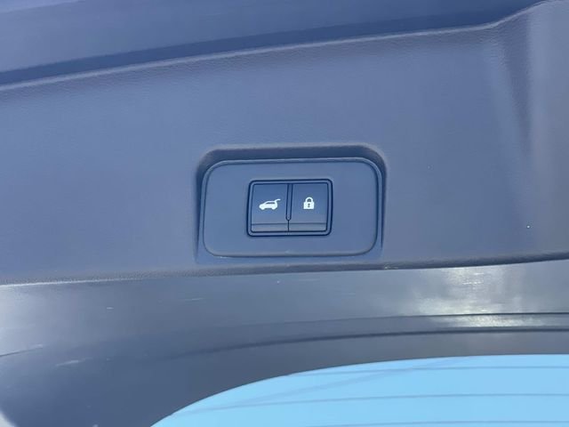 Used 2024 White Nissan SV image 9