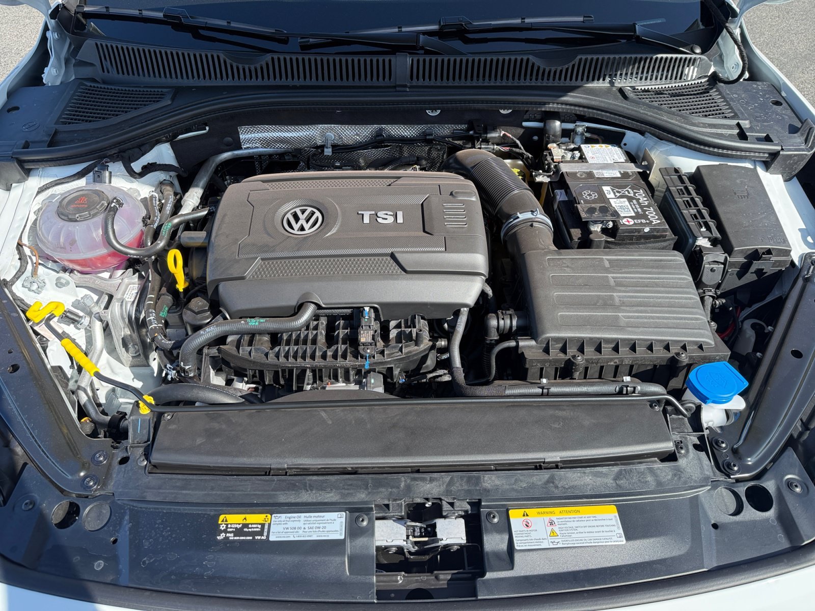 New 2027 Pure White Volkswagen Autobahn image 20