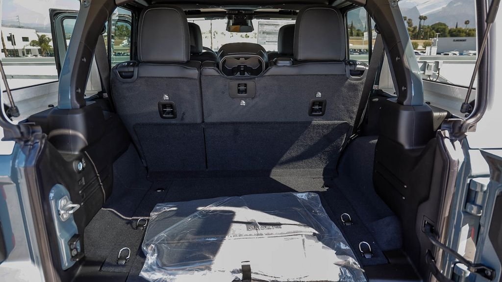 New 2026 Anvil Clear Coat Jeep Rubicon image 31