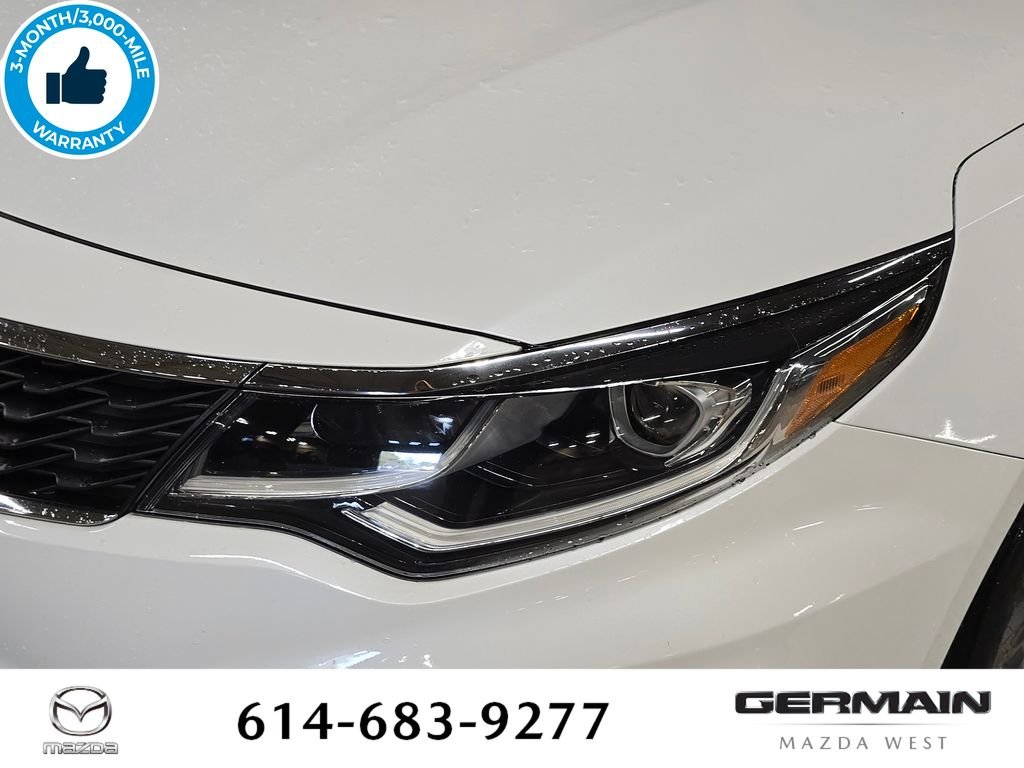 Used 2020 White Kia LX image 16