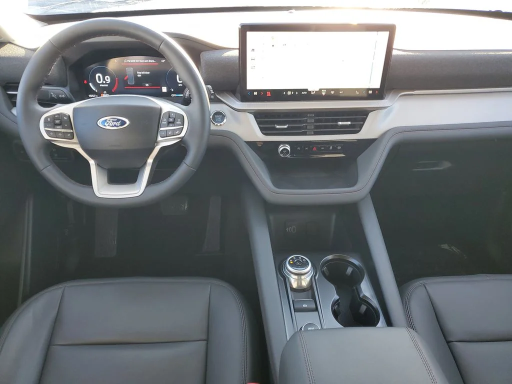 Used 2026 Vapor Blue Metallic Ford Active image 21