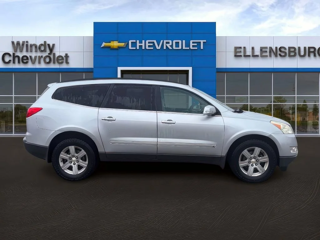 Used 2010 Silver Ice Metallic Chevrolet LT w/1LT image 8
