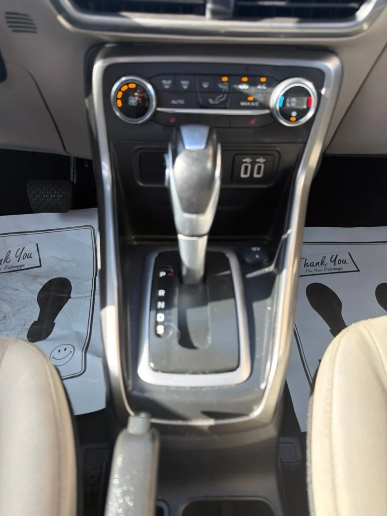 Used 2020 White Ford SE image 20
