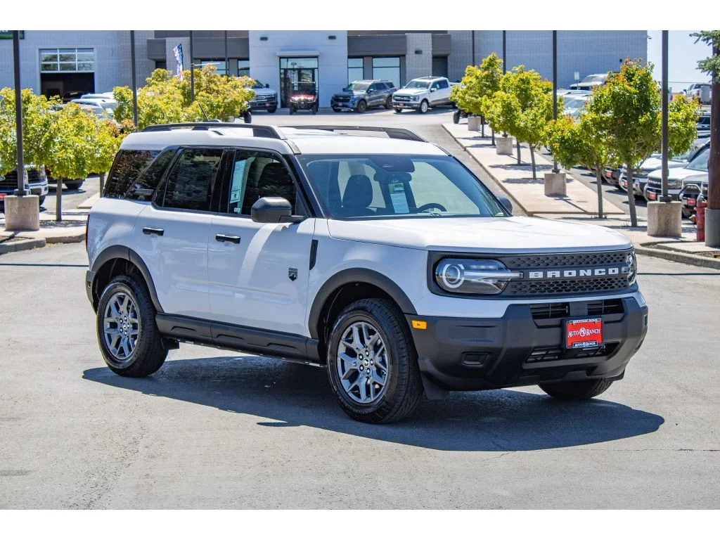 New 2026 OXFORD WHITE Ford Big Bend image 2