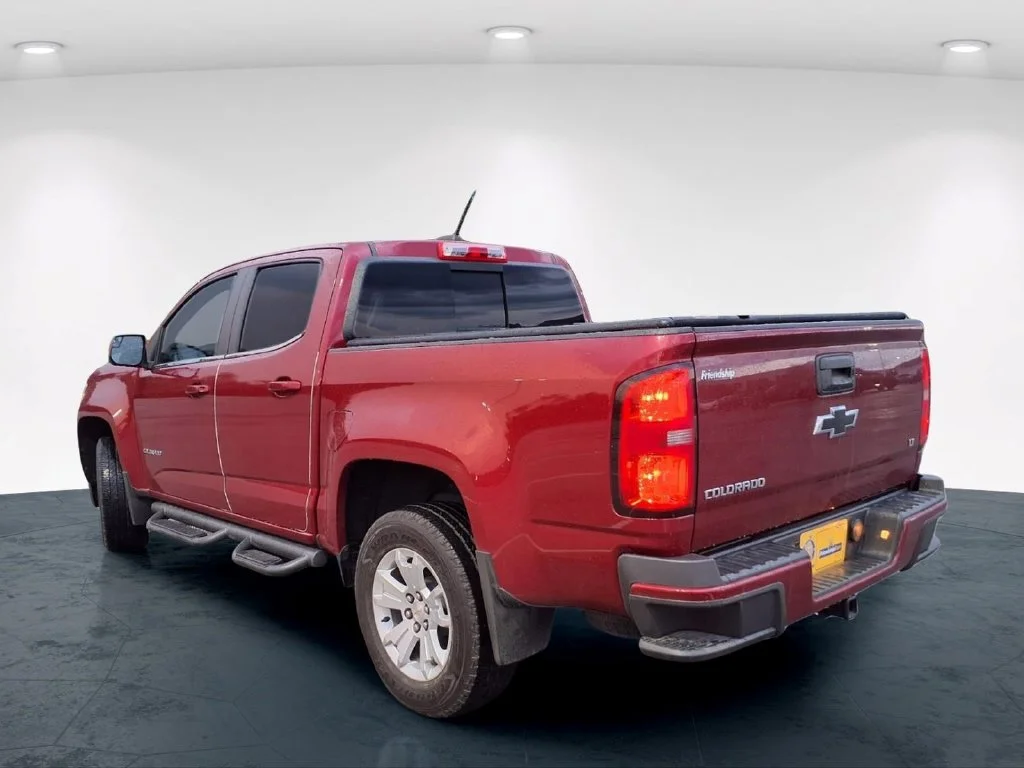 Used 2019 Red Chevrolet LT image 4