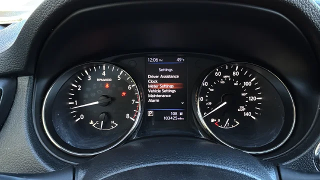 Used 2018 Silver Nissan SV image 13