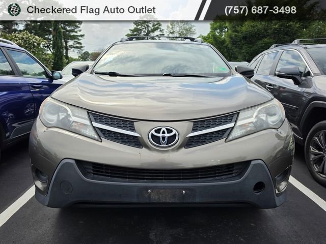 Used 2014 Pyrite Mica Toyota LE image 2