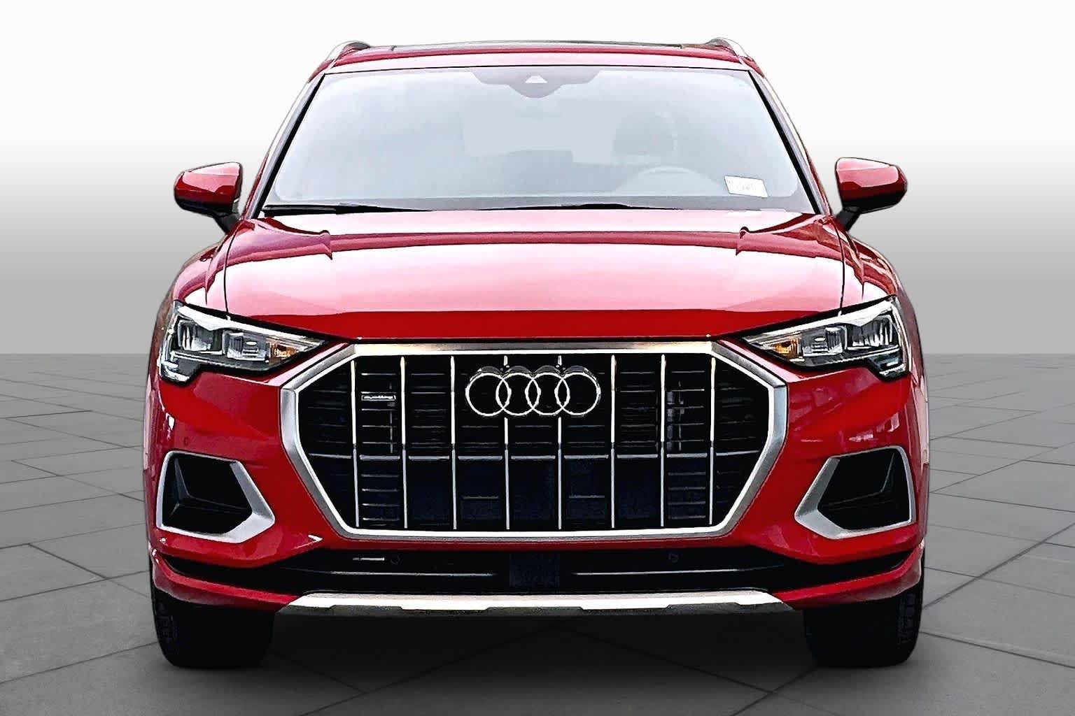Pre-Owned 2022 Audi Q3 Premium