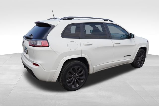 Used 2019 White Jeep Limited image 3