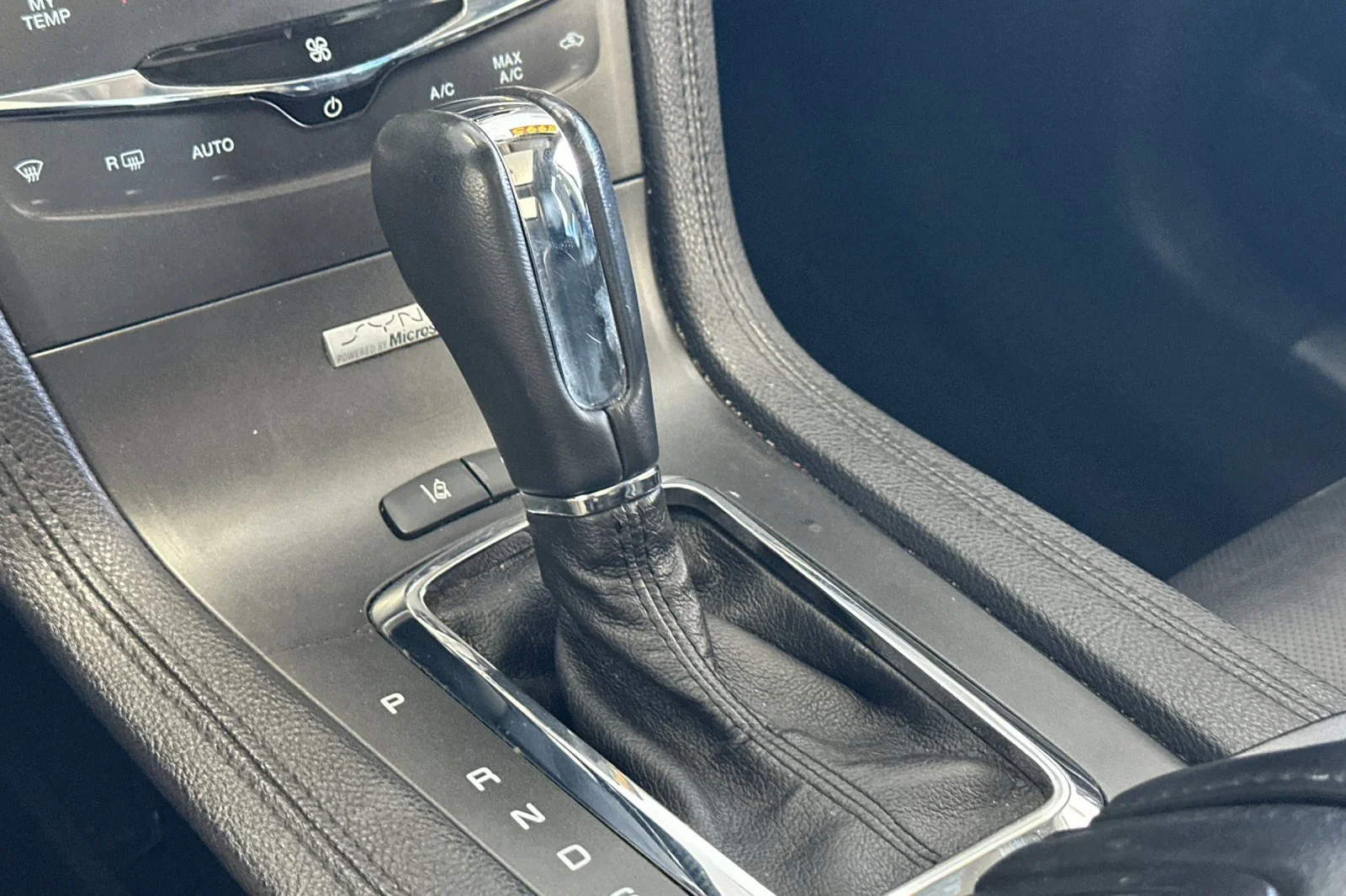 Used 2014 Tuxedo Black Metallic Lincoln EcoBoost image 22