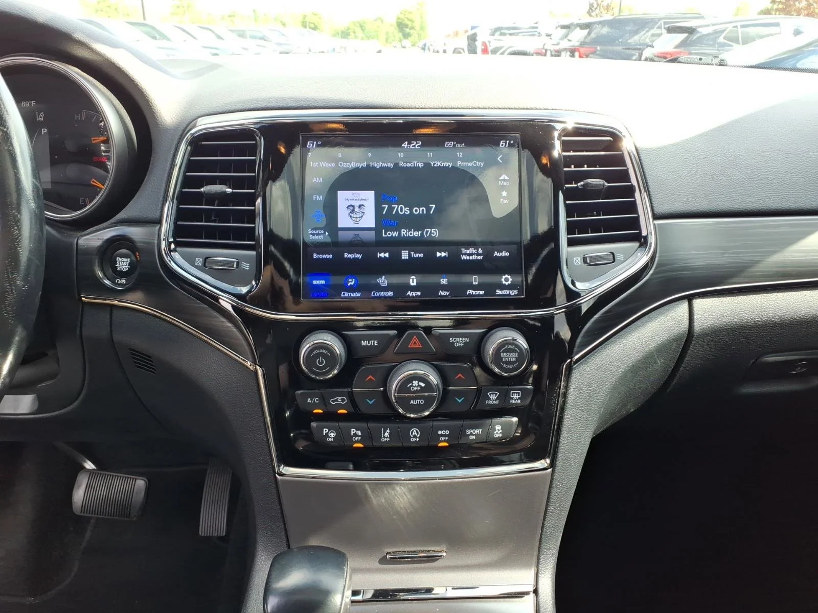 Used 2020 Bright White Clearcoat Jeep Limited X image 10